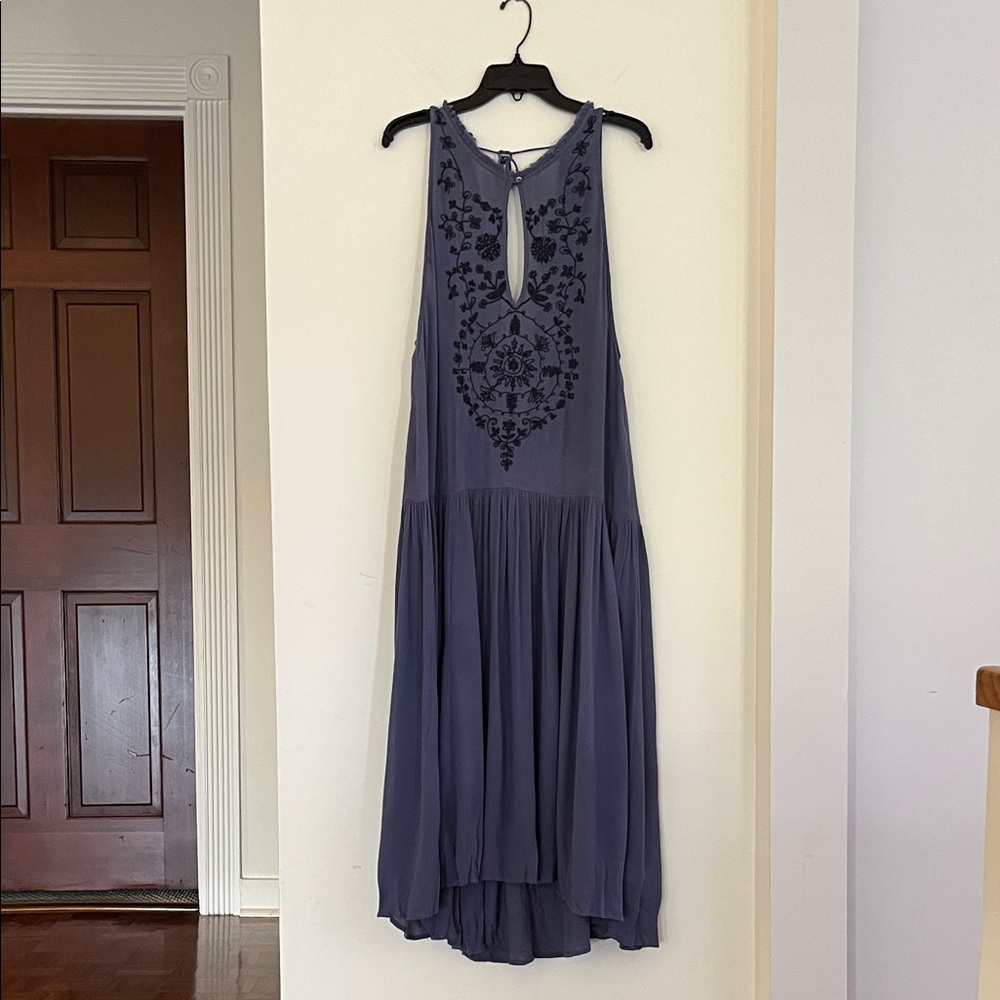 💙✨ Free People Indigo Embroidered Sleeveless Rayon Dress – Size XS ✨
